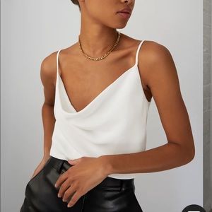 Aritzia Babaton
Cowlneck Camisole Size S white
